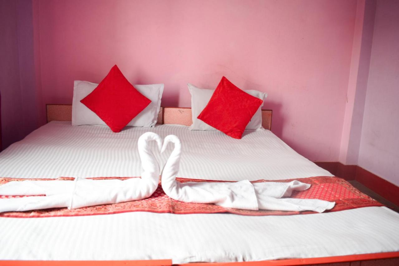 Family Guest House فاراناسي المظهر الخارجي الصورة