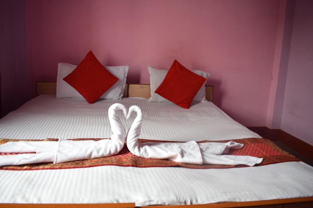 Family Guest House فاراناسي المظهر الخارجي الصورة