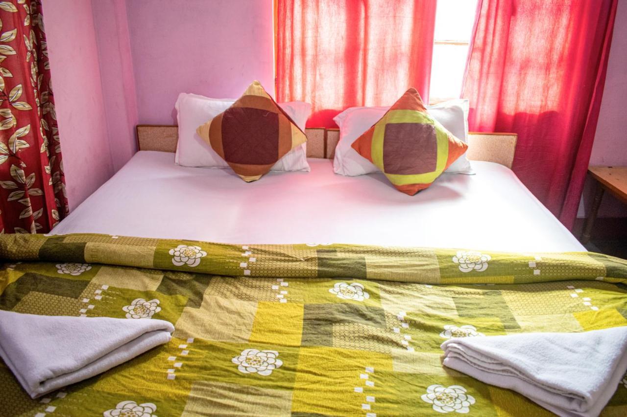 Family Guest House فاراناسي المظهر الخارجي الصورة