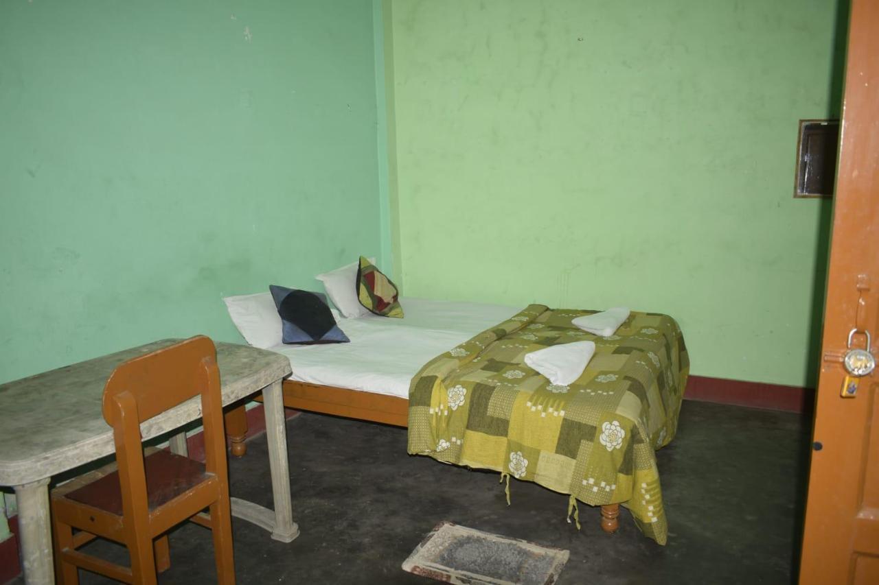 Family Guest House فاراناسي المظهر الخارجي الصورة