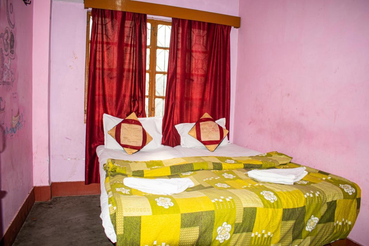 Family Guest House فاراناسي المظهر الخارجي الصورة