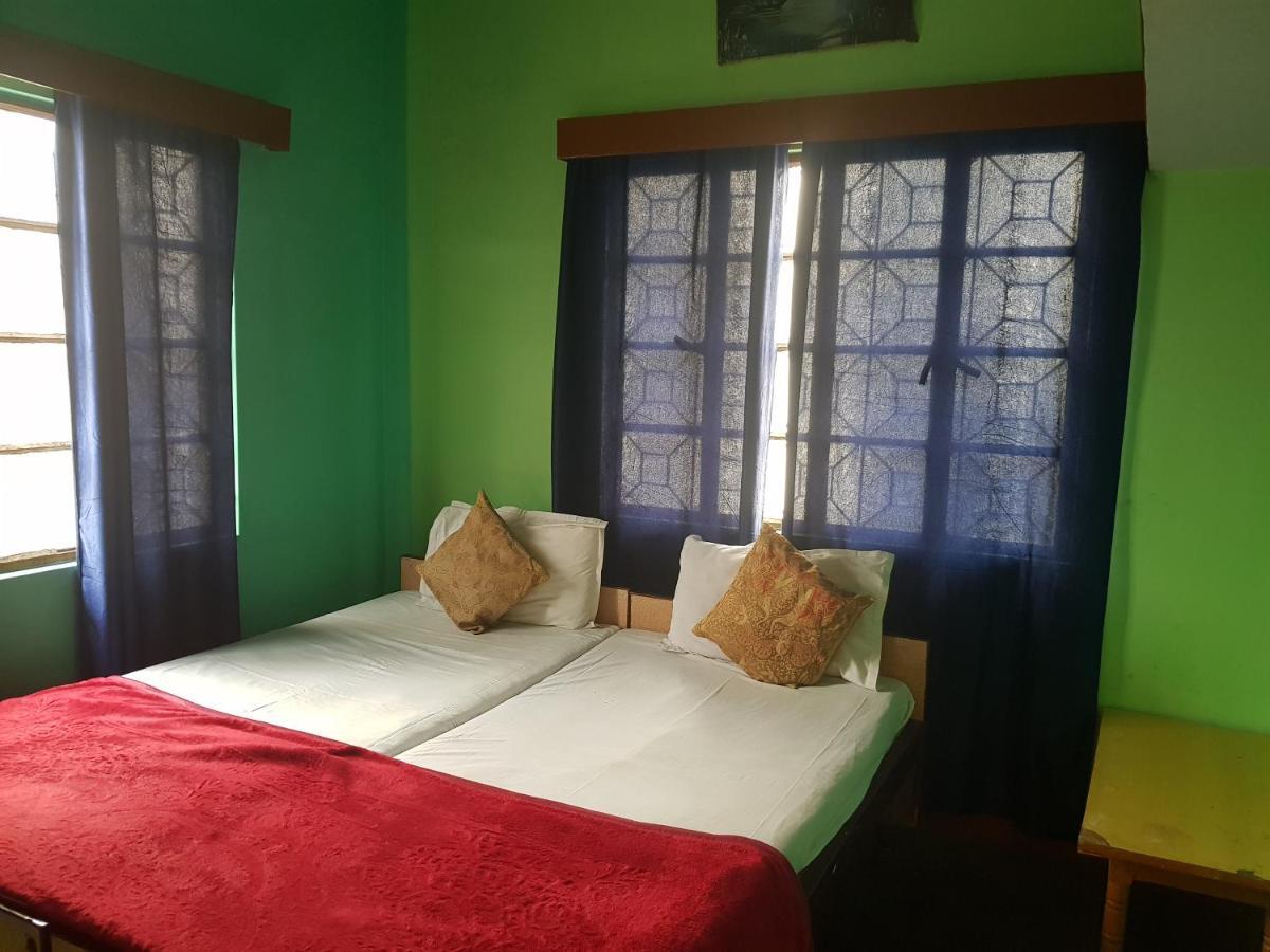 Family Guest House فاراناسي المظهر الخارجي الصورة